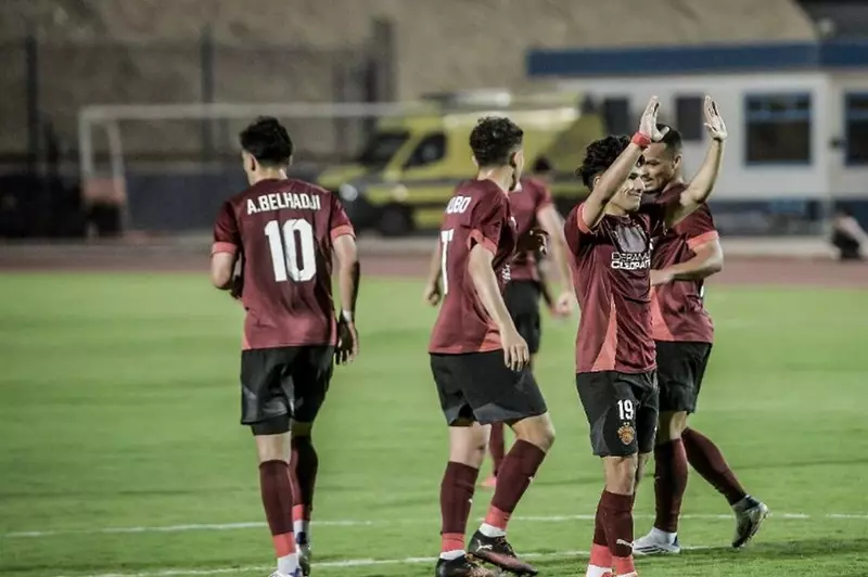 مواجهة حاسمة: سيراميكا يواجه البنك الأهلي في نهائي كأس الرابطة